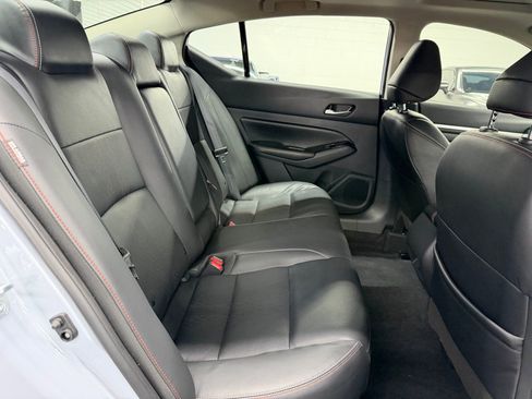 Used 2024 Nissan Altima 2.5 SR w/ SR Premium Package image 23