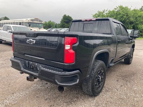 Used 2022 Chevrolet Silverado 2500 LTZ w/ LTZ Plus Package AWD/4WD image 9
