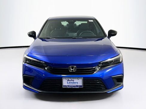 Used 2023 Honda Civic Sport image 2