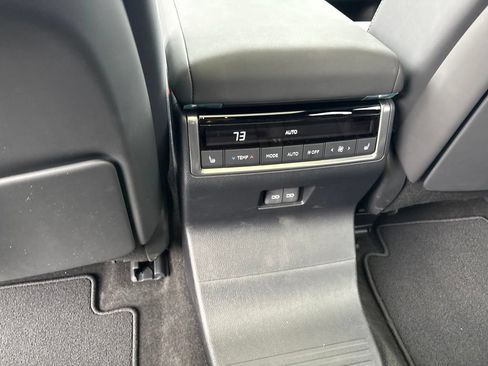 Certified 2026 Lexus GX 550 w/ Cold Area Package AWD/4WD image 18