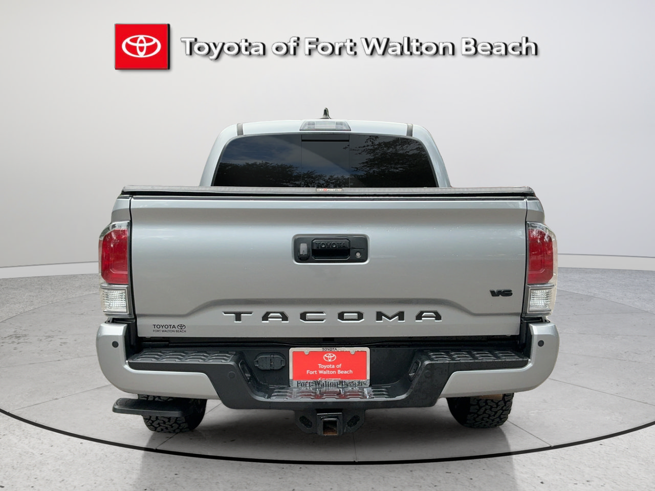 Used 2021 Toyota Tacoma TRD Sport w/ Technology Package AWD/4WD image 5