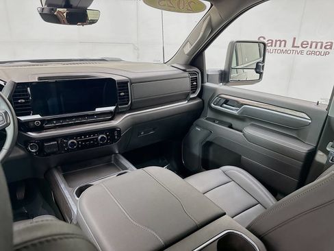 Used 2025 Chevrolet Silverado 2500 LTZ w/ LTZ Premium Package AWD/4WD image 25