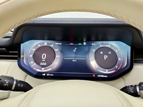 Certified 2023 Land Rover Range Rover SE AWD/4WD image 23