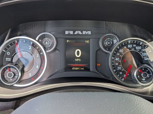 Used 2024 RAM 2500 Big Horn AWD/4WD image 19