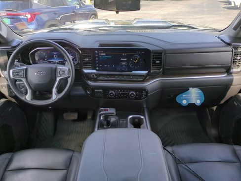 Certified 2025 Chevrolet Silverado 1500 LT Trail Boss w/ Convenience Package II AWD/4WD image 15
