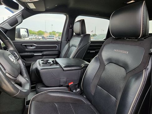 Used 2023 RAM 1500 Laramie AWD/4WD image 7