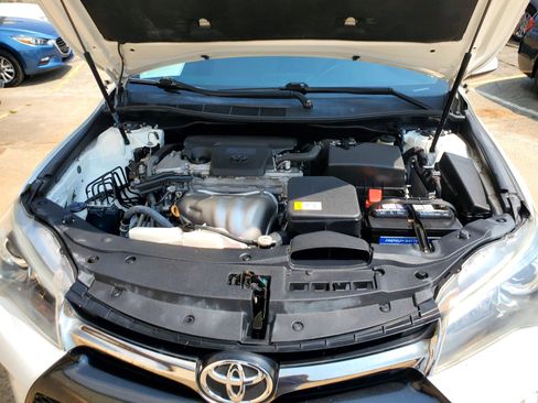 Used 2017 Toyota Camry SE FWD image 42