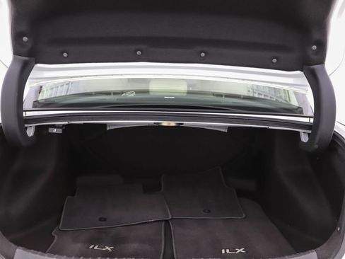 Used 2017 Acura ILX FWD image 22