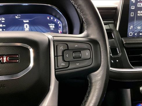 Used 2022 GMC Yukon SLT w/ SLT Luxury Package AWD/4WD image 25
