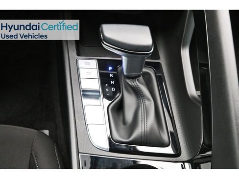 Certified 2025 Hyundai Elantra SEL image 29