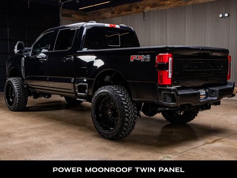 Used 2024 Ford F350 Platinum w/ FX4 Off-Road Package image 7