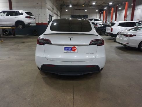 Used 2024 Tesla Model Y Performance AWD/4WD image 24