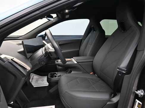 Used 2023 BMW iX xDrive50 w/ Premium Package AWD/4WD image 10