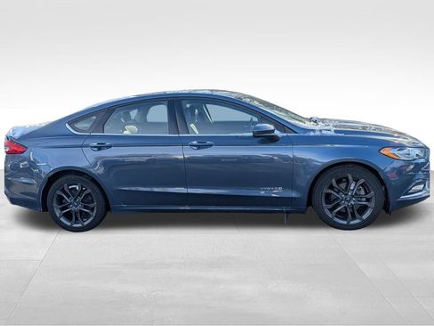 Used 2018 Ford Fusion SE w/ Equipment Group 601A image 8