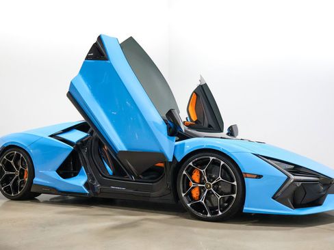 Used 2025 Lamborghini Revuelto AWD/4WD image 61