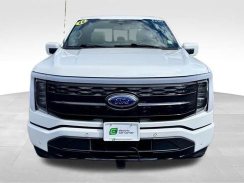 Used 2022 Ford F150 Lightning Platinum AWD/4WD image 2