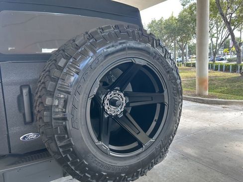 Used 2024 Ford Bronco Black Diamond image 25