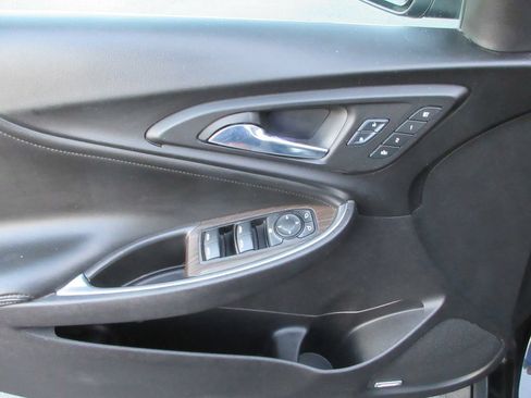 Used 2016 Chevrolet Malibu Premier w/ Driver Confidence Package FWD image 21