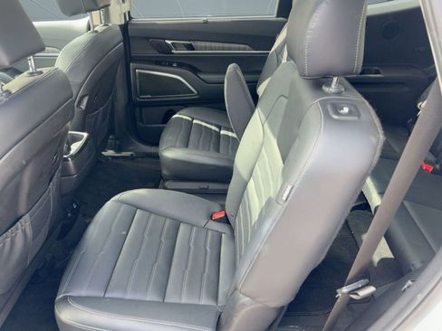 Used 2024 Kia Telluride SX Prestige image 15