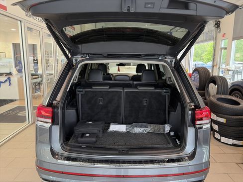 Used 2024 Volkswagen Atlas SEL Premium R-Line AWD/4WD image 26