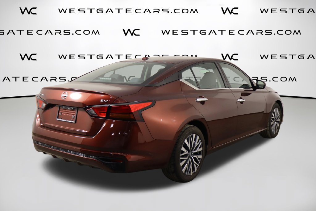 Used 2023 Nissan Altima 2.5 SV FWD image 39