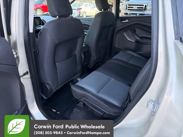 Used 2018 Ford Escape SE w/ SE Sync 3 Package AWD/4WD image 28