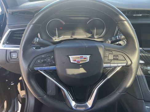 Certified 2025 Cadillac XT6 Premium Luxury image 10