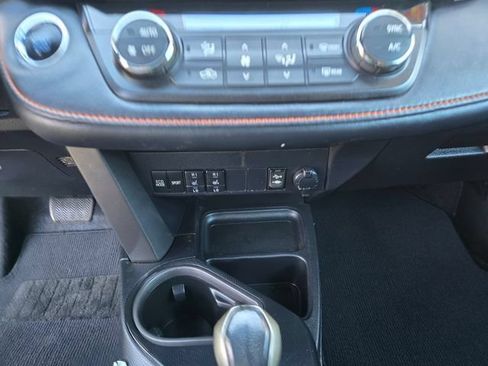 Used 2016 Toyota RAV4 SE AWD/4WD image 17