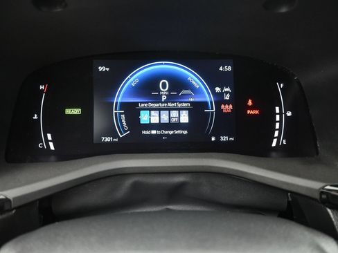 Used 2026 Toyota Camry SE FWD image 4