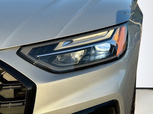 Used 2025 Audi SQ5 Premium Plus image 9