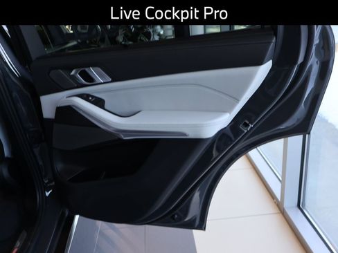 New 2026 BMW X5 xDrive40i w/ Climate Comfort Package image 14