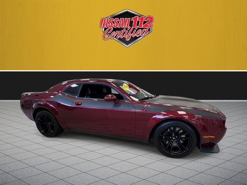 Used 2023 Dodge Challenger R/T Scat Pack RWD image 4