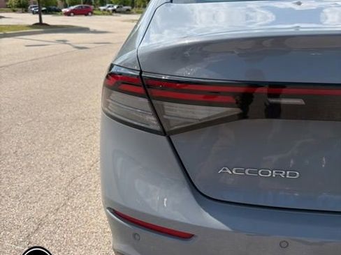 Used 2023 Honda Accord Touring image 8