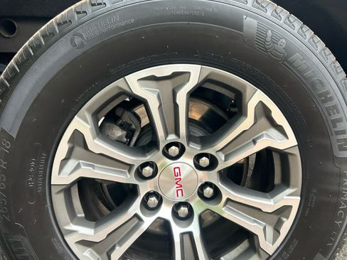Used 2019 GMC Sierra 1500 SLE w/ SLE Value Package AWD/4WD image 30