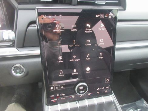 New 2026 GMC Terrain Elevation w/ Elevation Premium Package image 17