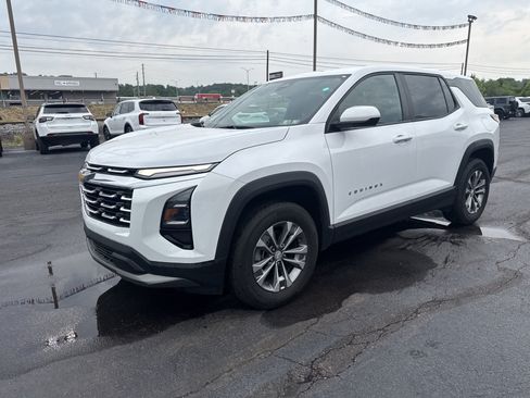 Used 2025 Chevrolet Equinox LT AWD/4WD image 8