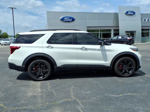 Used 2023 Ford Explorer ST w/ Equipment Group 401A AWD/4WD image 26