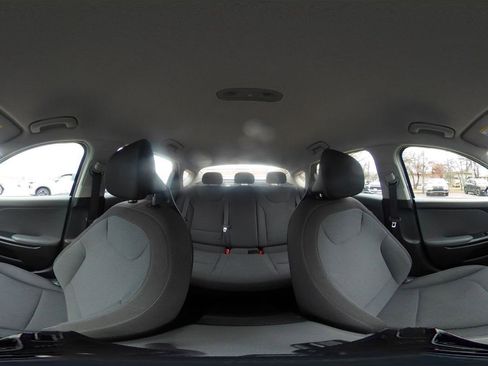 Used 2025 Kia K4 LXS image 41