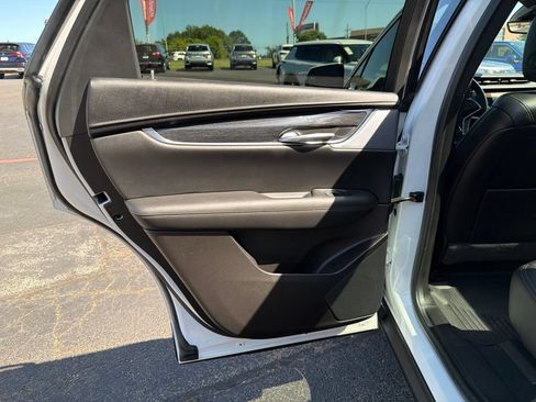 Used 2022 Cadillac XT5 Premium Luxury w/ Technology Package FWD image 38