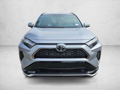 New 2025 Toyota RAV4 SE image 6