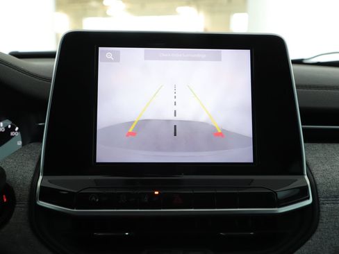 Used 2022 Jeep Compass Latitude FWD image 19