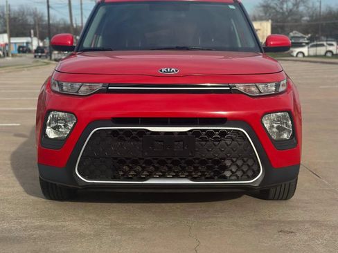 Used 2020 Kia Soul LX FWD image 3