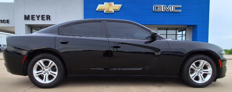 Used 2020 Dodge Charger SXT RWD image 1
