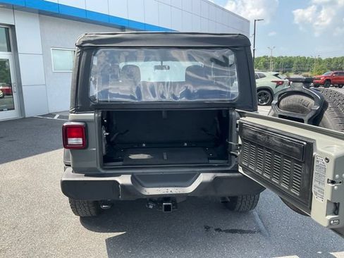 Used 2023 Jeep Wrangler Sport AWD/4WD image 17