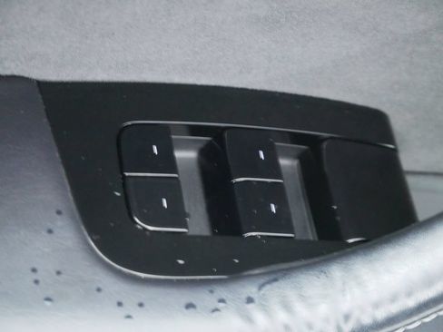 Used 2020 Tesla Model Y Long Range AWD/4WD image 21