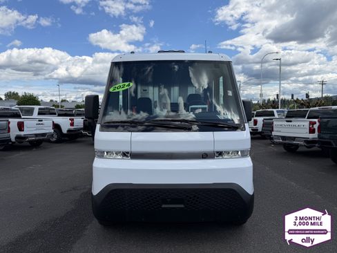 Used 2024 Chevrolet Brightdrop 400 w/ Commercial Equipment Package AWD/4WD image 7
