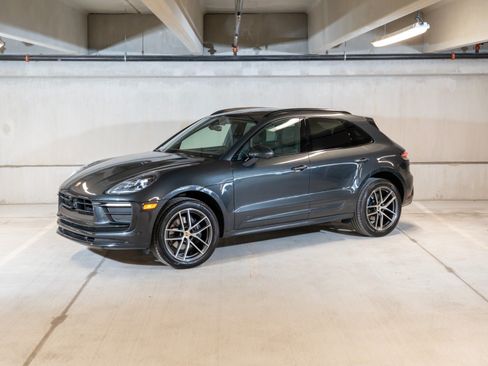 Certified 2026 Porsche Macan AWD/4WD image 1