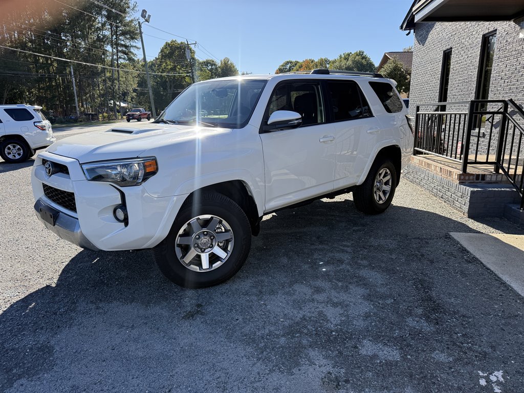 Used 2016 Toyota 4Runner Trail Premium AWD/4WD image 1