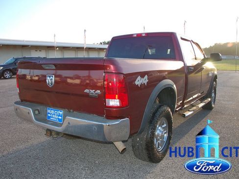 Used 2018 RAM 2500 Tradesman w/ Chrome Appearance Group AWD/4WD image 5