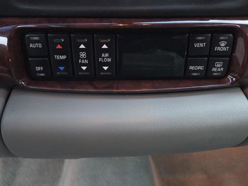 Used 2004 Buick Le Sabre Limited image 21